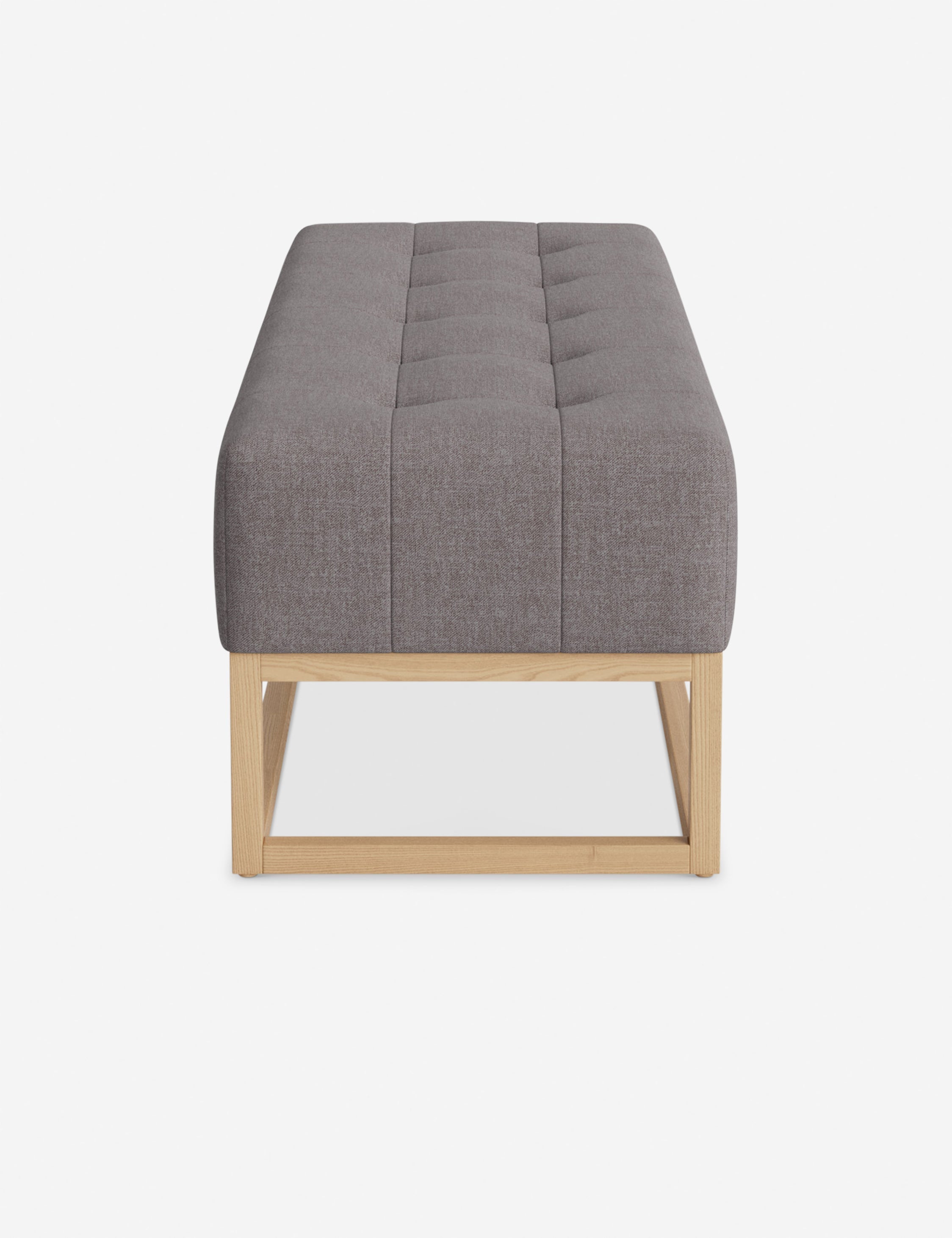 Banc - Alliant des éléments sur mesure à un confort transitoire, ce banc capitonné de la collection pour Lulu and Georgia est le