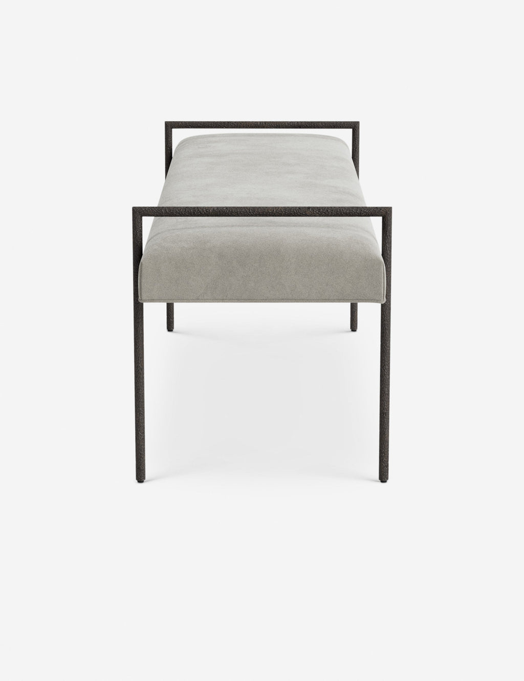 Banc - Une assise fine rembourrée repose sur un cadre métallique épuré, conférant à ce banc un profil net et architectural
