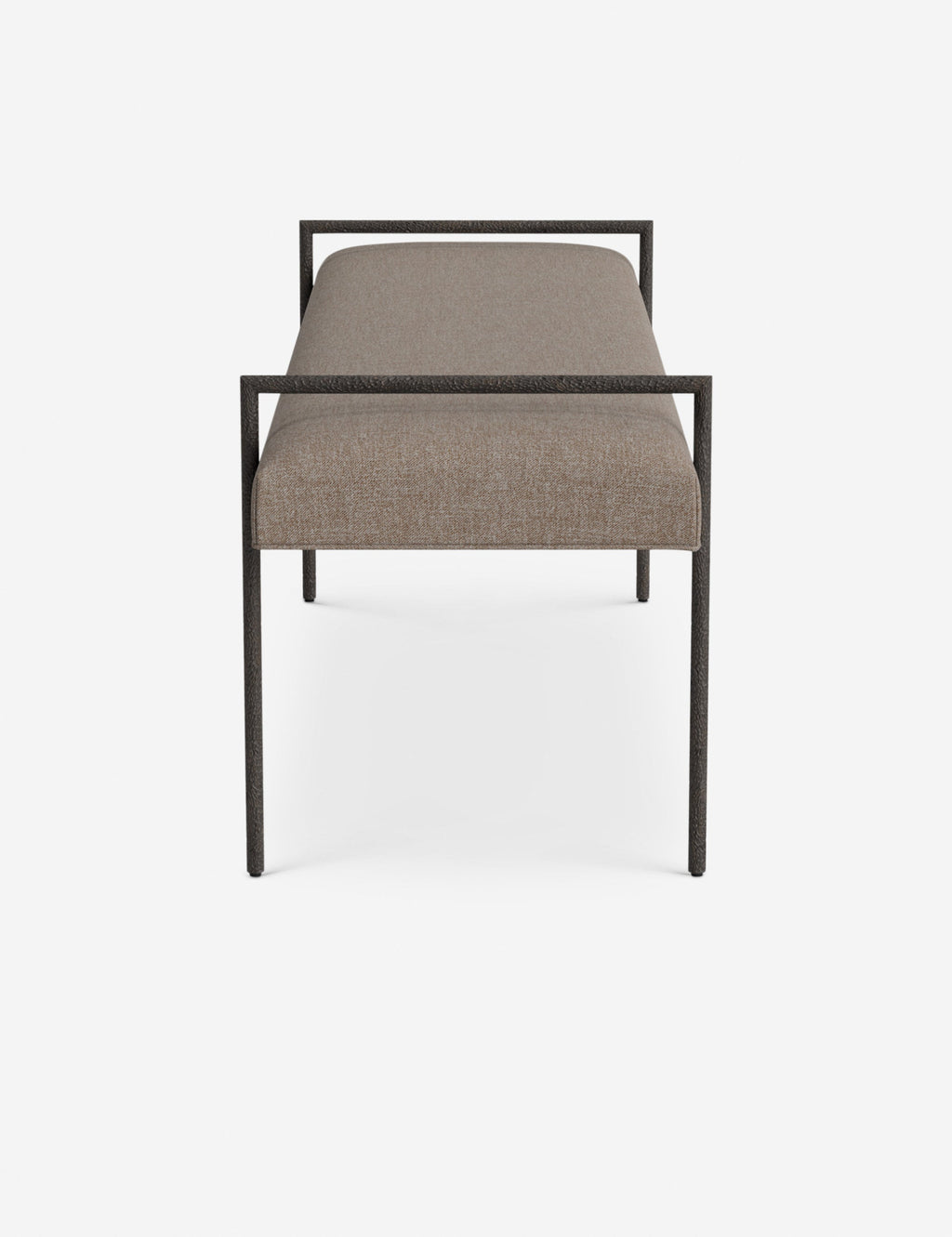 Banc - Une assise fine rembourrée repose sur un cadre métallique épuré, conférant à ce banc un profil net et architectural