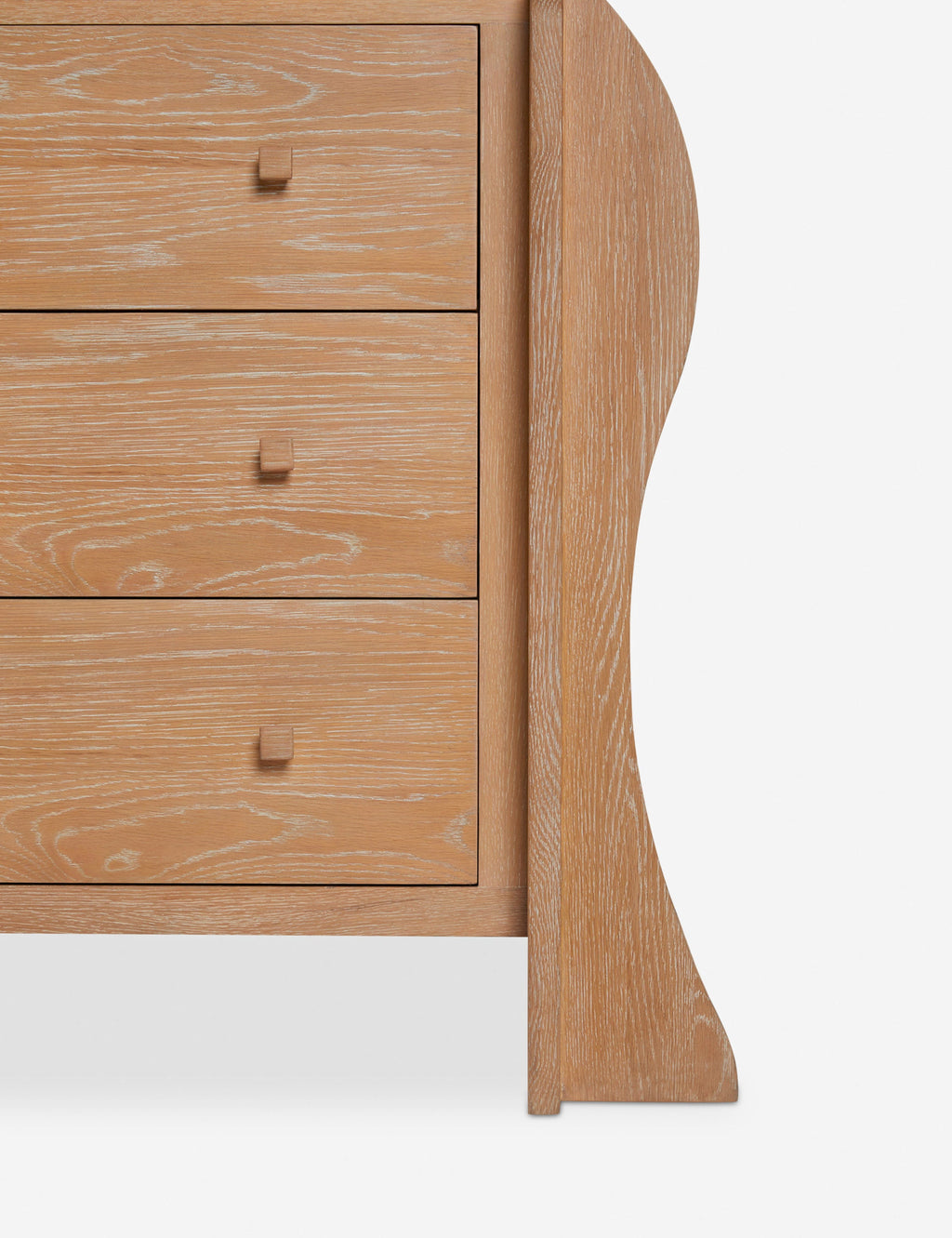Commode à 6 tiroirs - La commode apporte une touche sculpturale à la chambre