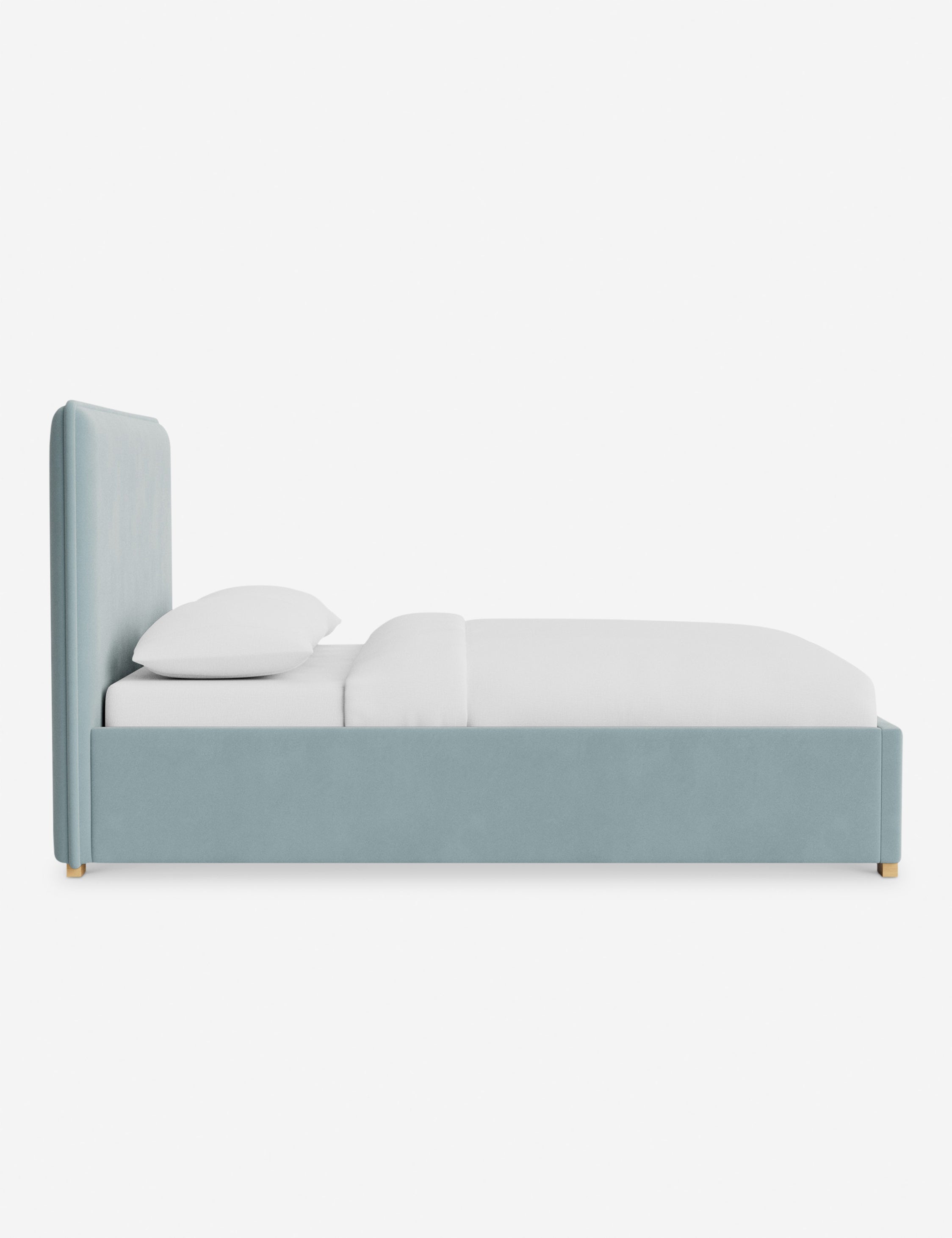 Lit - Le lit allie des lignes douces à une simplicité épurée pour un style à la fois équilibré et raffiné.