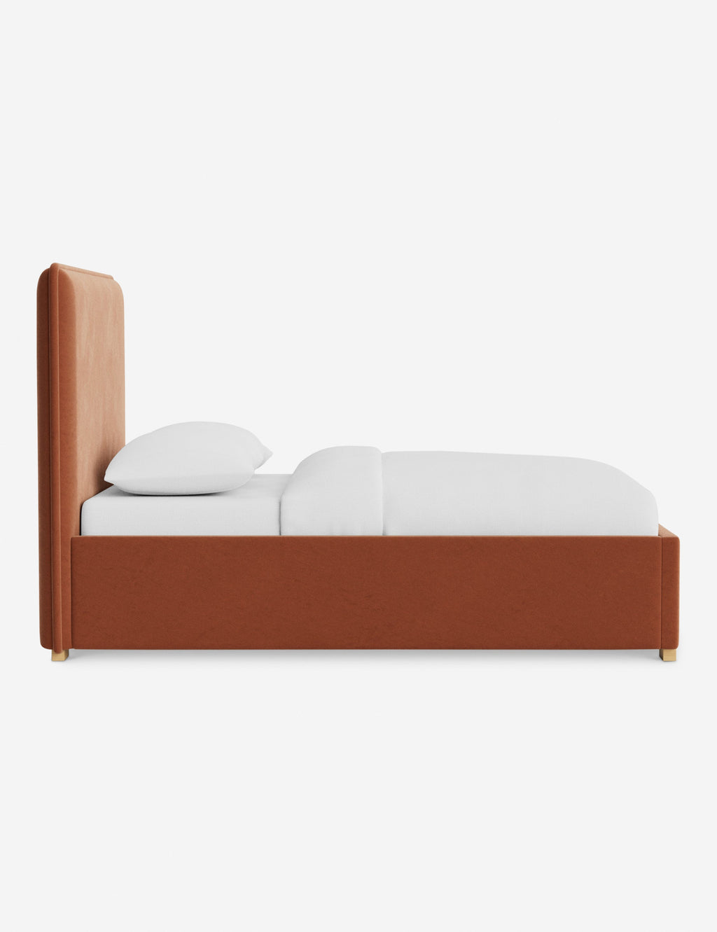 Lit - Le lit allie des lignes douces à une simplicité épurée pour un style à la fois équilibré et raffiné.