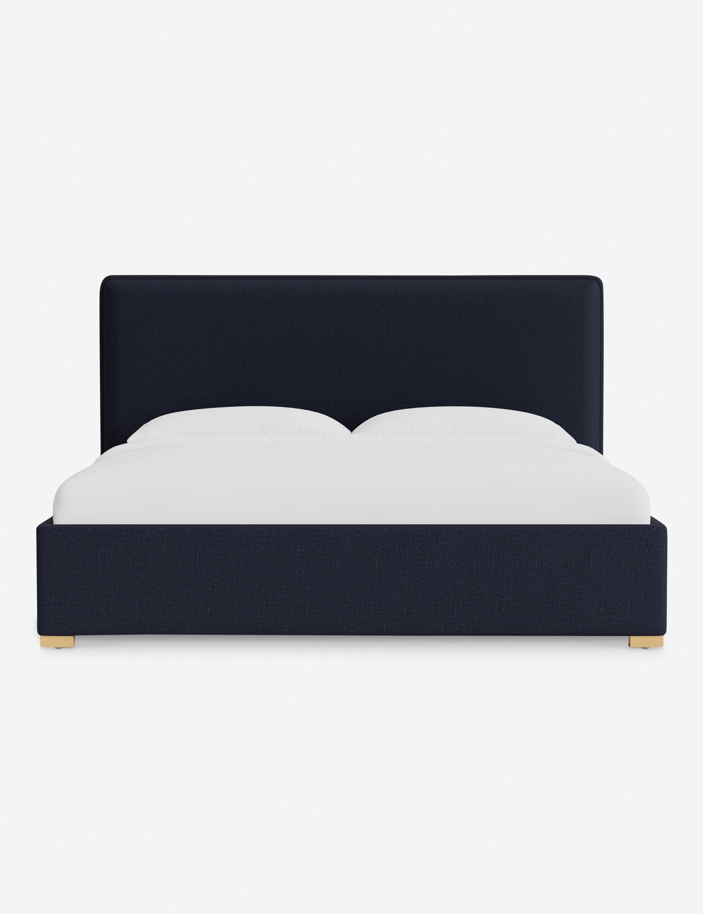 Lit - Le lit allie des lignes douces à une simplicité épurée pour un style à la fois équilibré et raffiné.