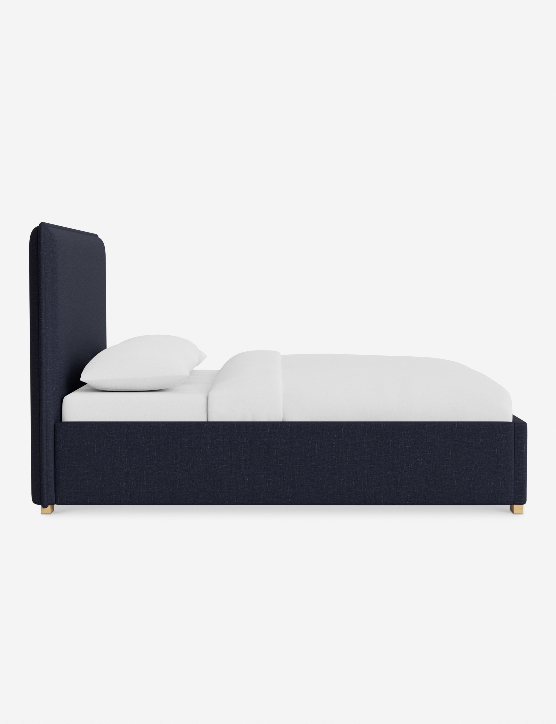 Lit - Le lit allie des lignes douces à une simplicité épurée pour un style à la fois équilibré et raffiné.