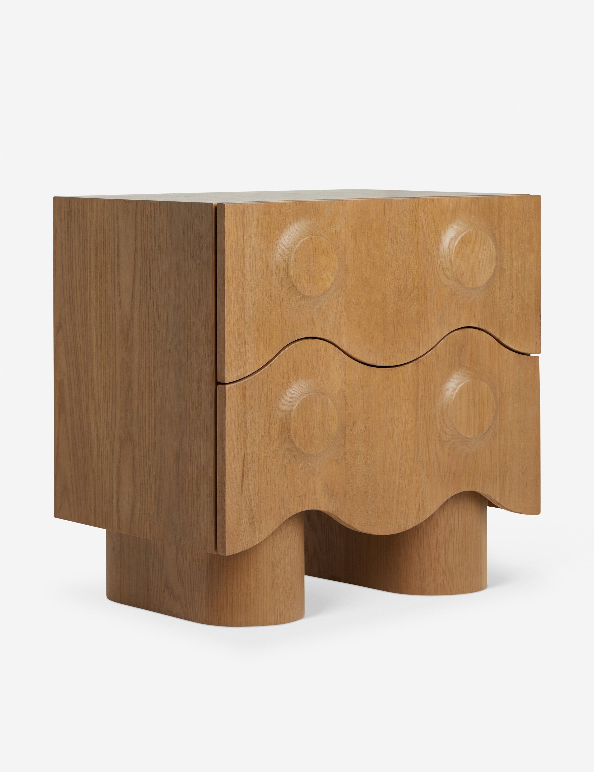 Table de chevet - Notre table de chevet apporte des détails sculpturaux à votre chevet