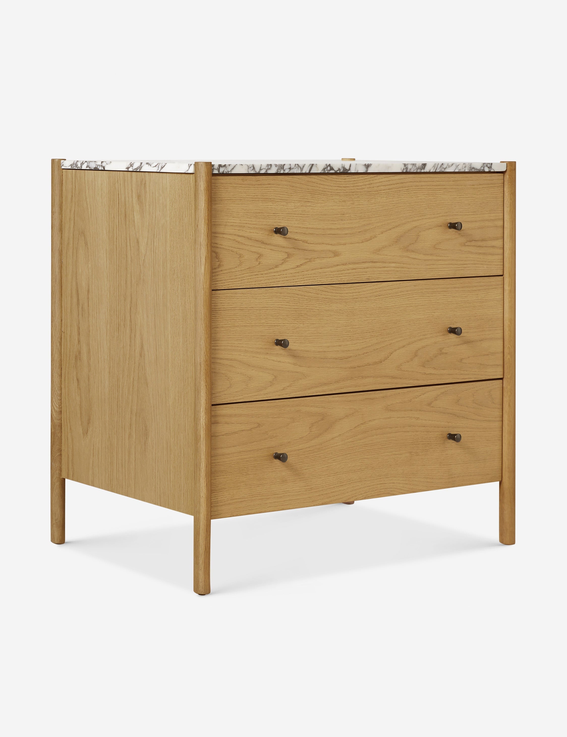 Commode 3 tiroirs – Notre commode apporte une touche d'élégance à n'importe quelle chambre.