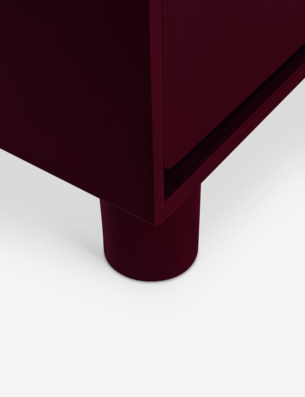 Commode - La commode apporte des couleurs vives aux lignes épurées pour une chambre à coucher simplifiée