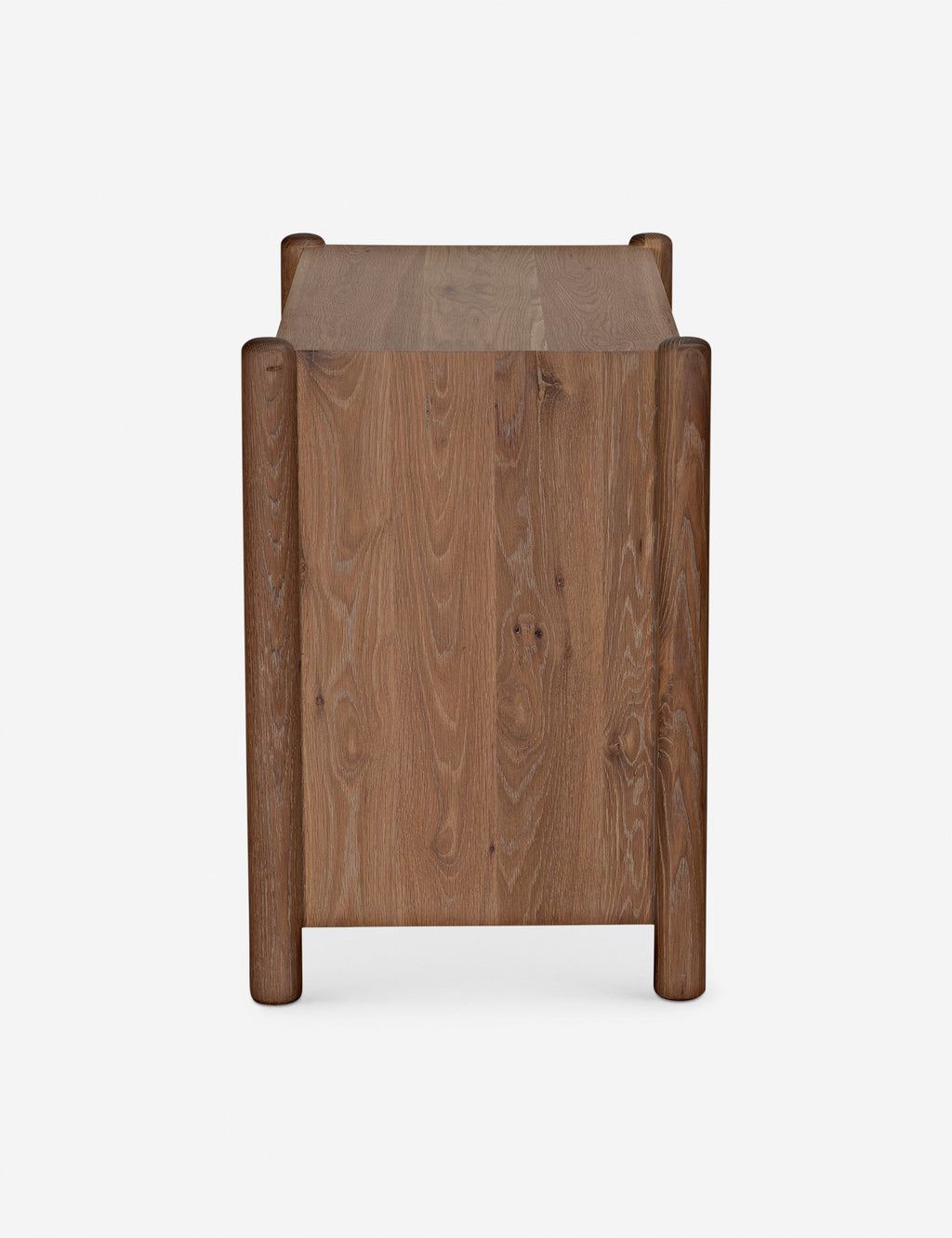 Table de chevet - Betham associe des pieds arrondis à un caisson aux lignes épurées pour un look à la fois sophistiqué et réfléchi.