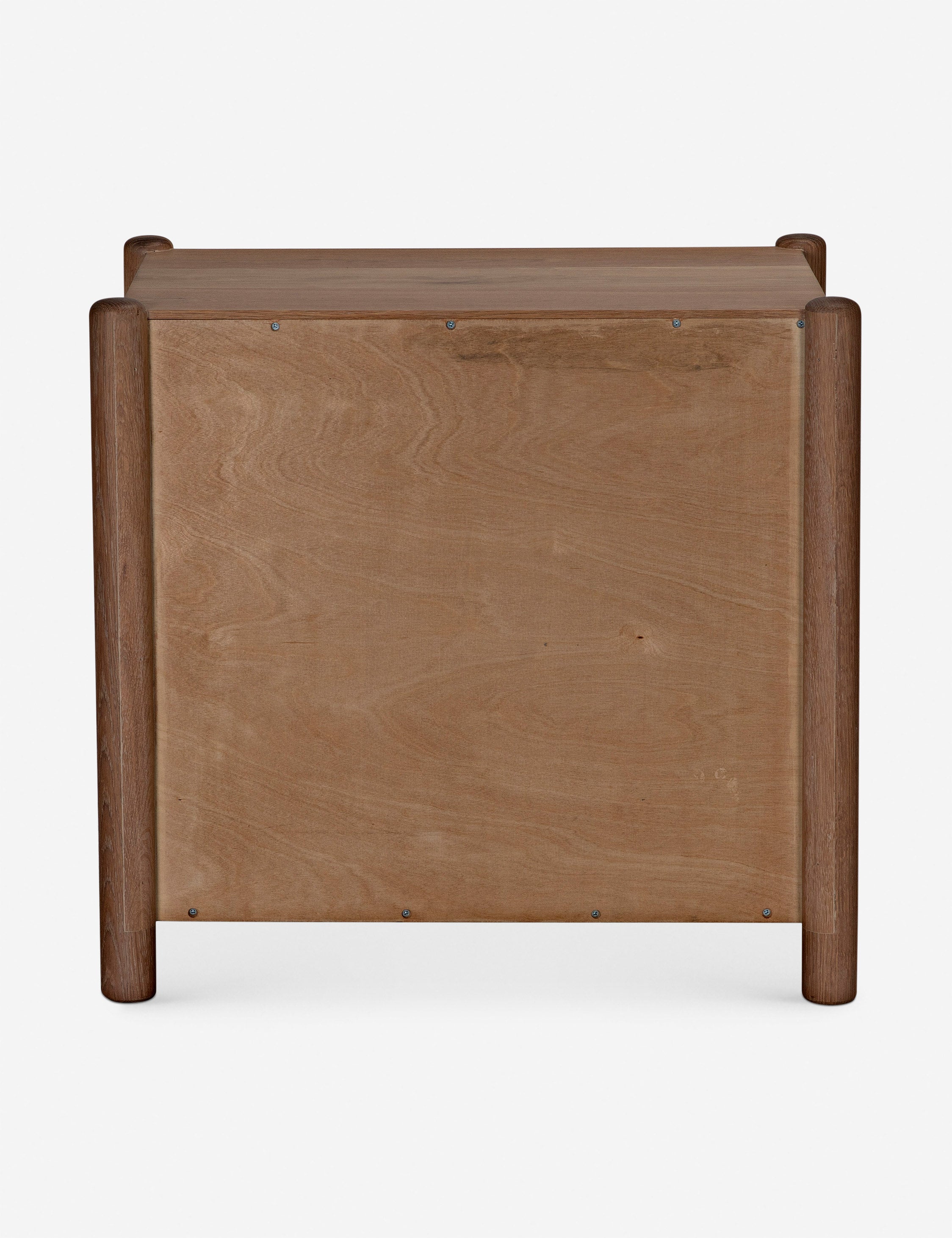 Table de chevet - Betham associe des pieds arrondis à un caisson aux lignes épurées pour un look à la fois sophistiqué et réfléchi.