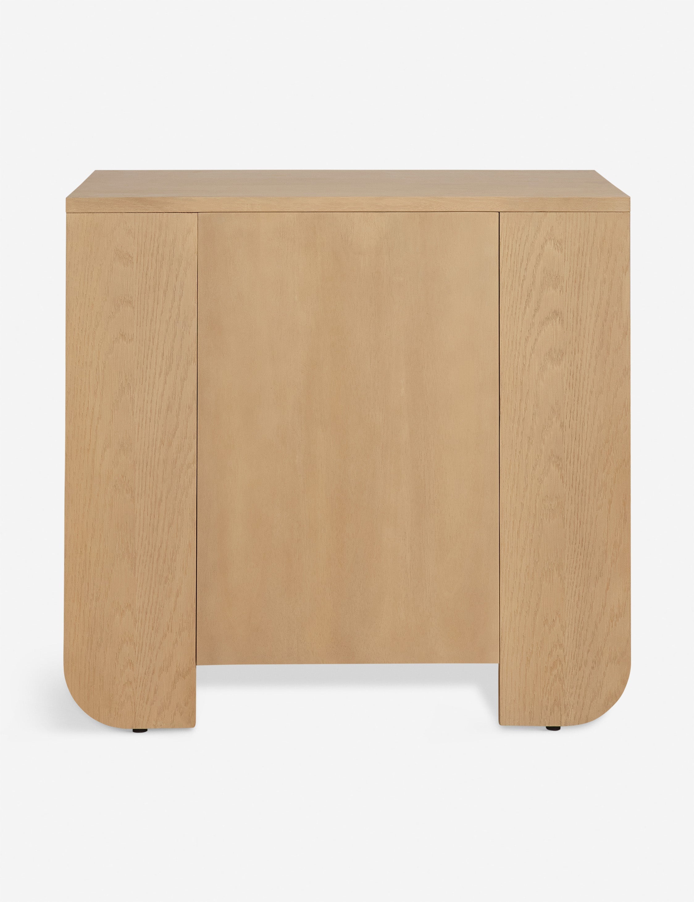 Nightstand - met l'accent sur les personnes et les lieux dans ses créations, en créant des espaces qui trouvent l'équilibre et l'impact grâce à une curation réfléchie