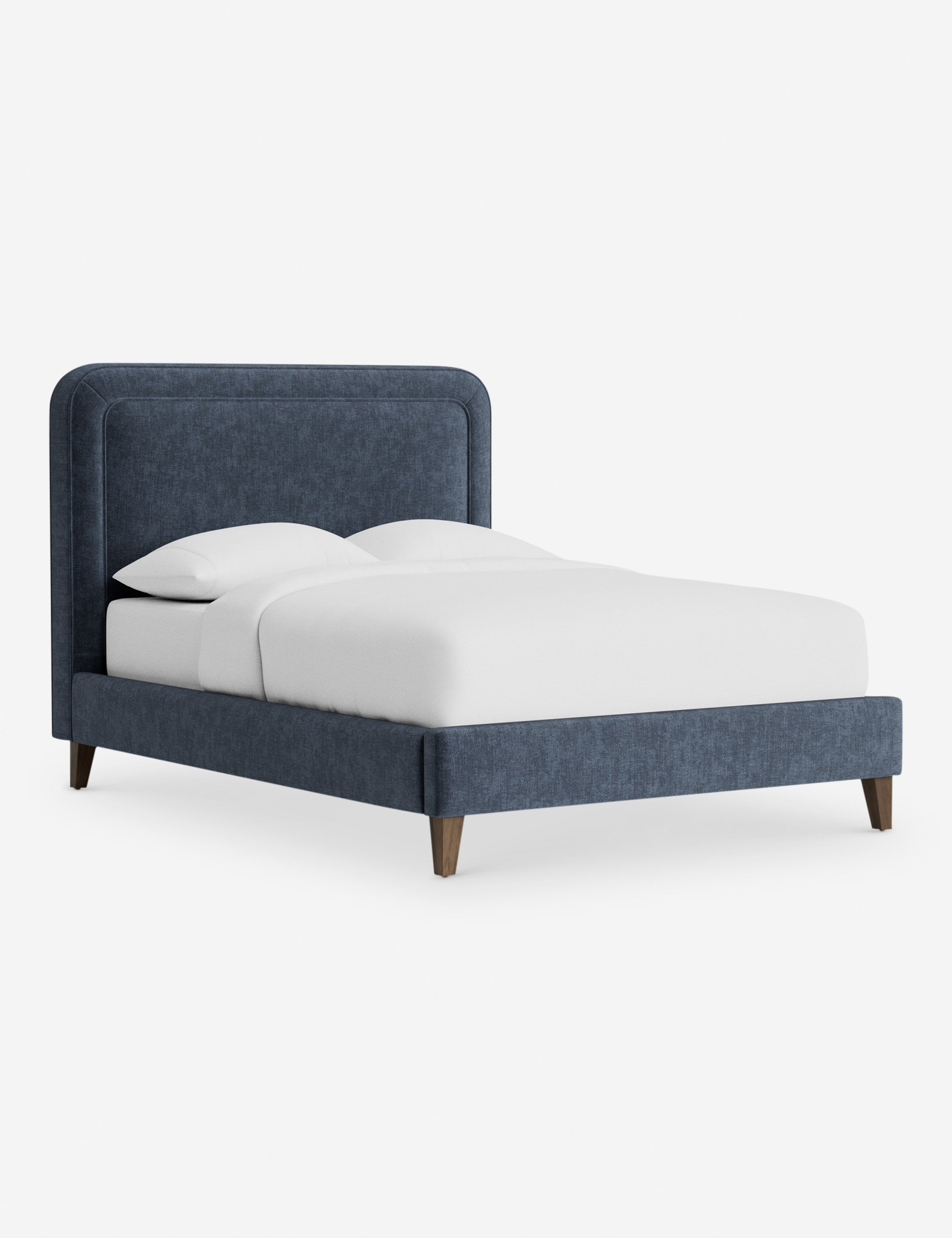 Lit - Avec ses lignes épurées et son cadre rembourré, le lit offre un look à la fois élégant et accueillant