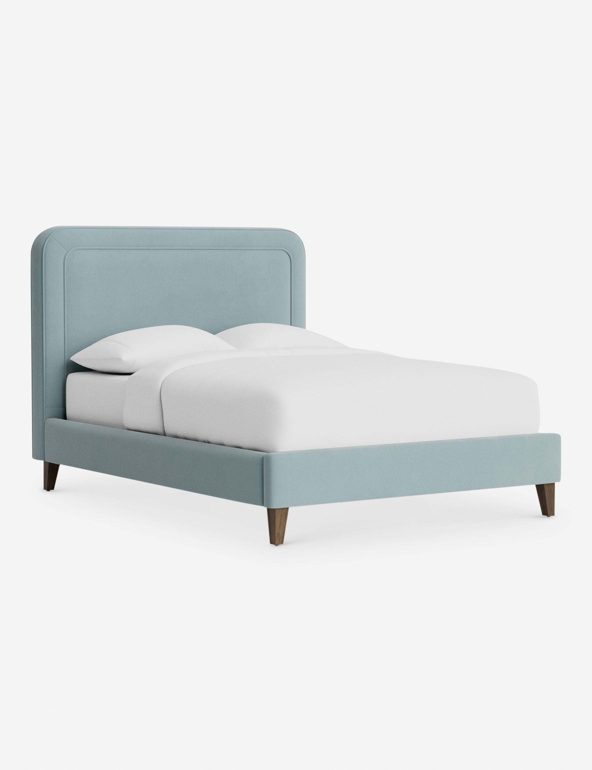 Lit - Avec ses lignes épurées et son cadre rembourré, le lit offre un look à la fois élégant et accueillant