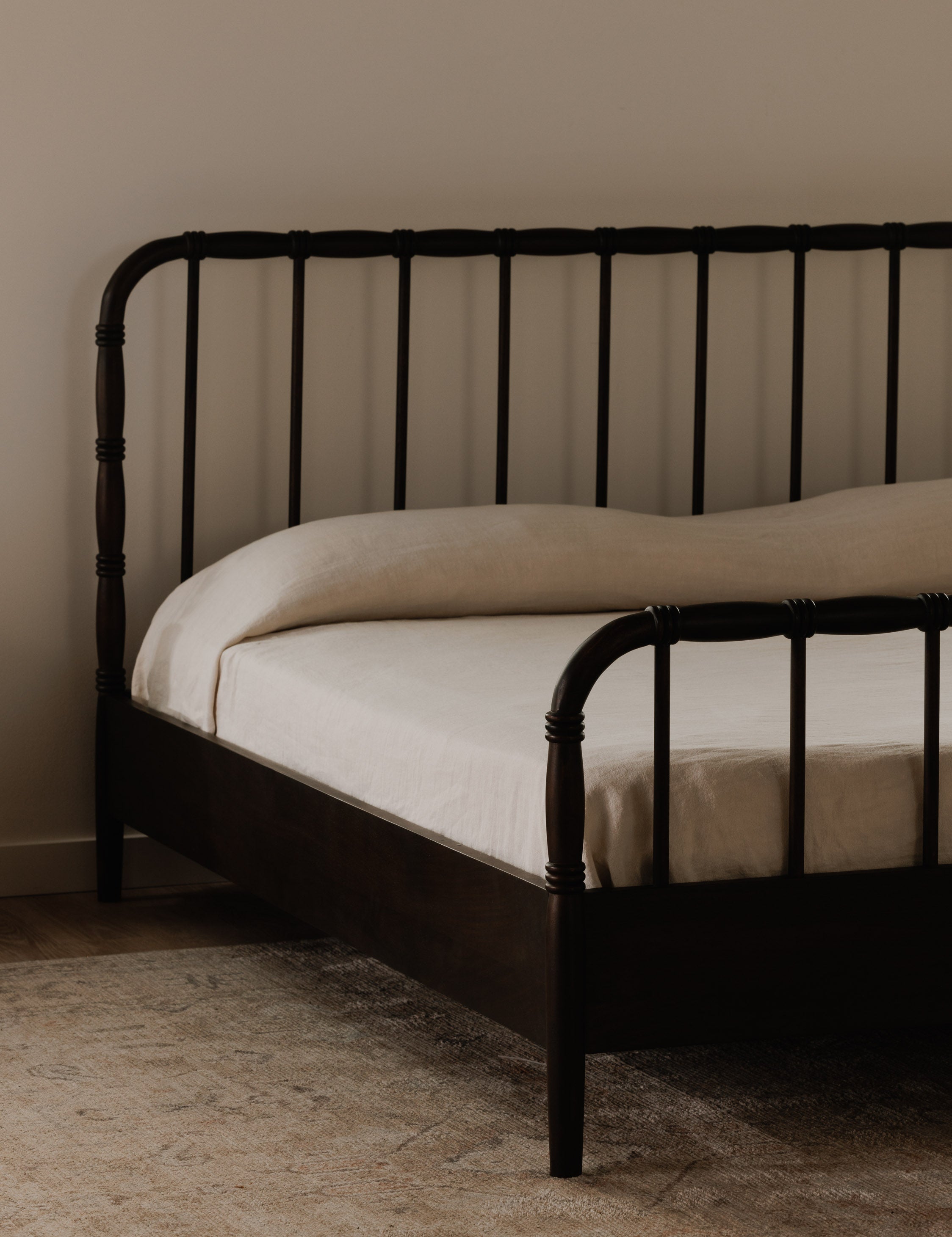 Lit plateforme - Nous aimons un bon cadre de lit en bois