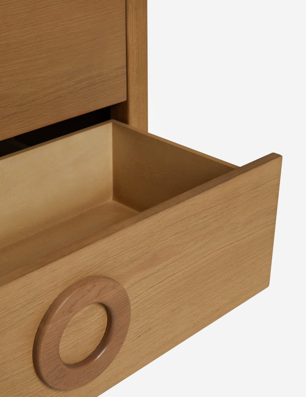 Commode à 6 tiroirs – Notre commode apporte une forme moderne et chaleureuse à la chambre