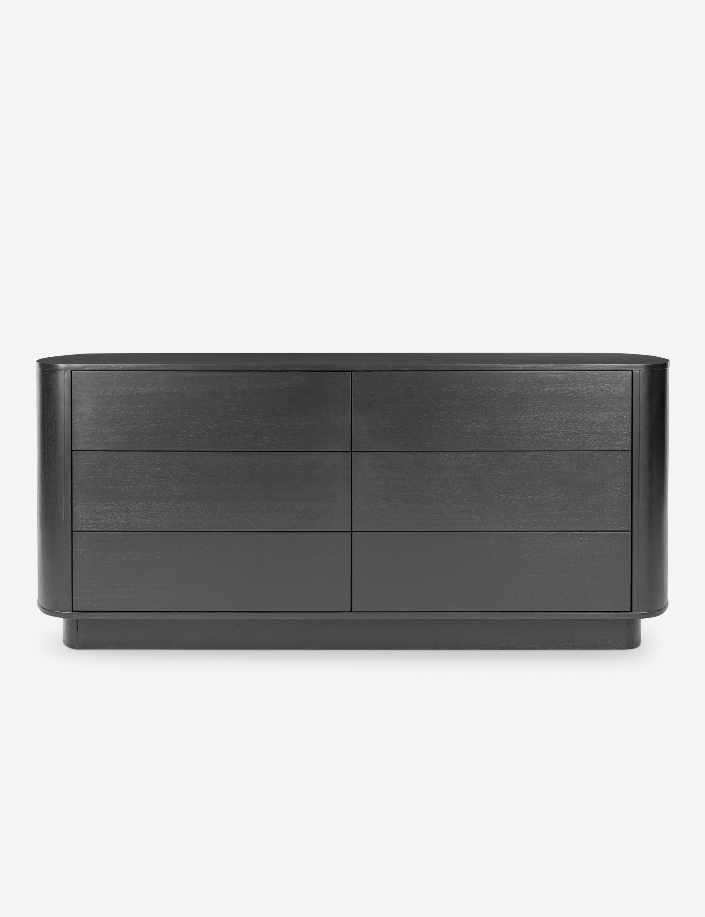 Commode - Les lignes douces de la commode se reflètent dans sa silhouette légèrement arrondie, offrant un design élégant avec un profil sculptural et raffiné.