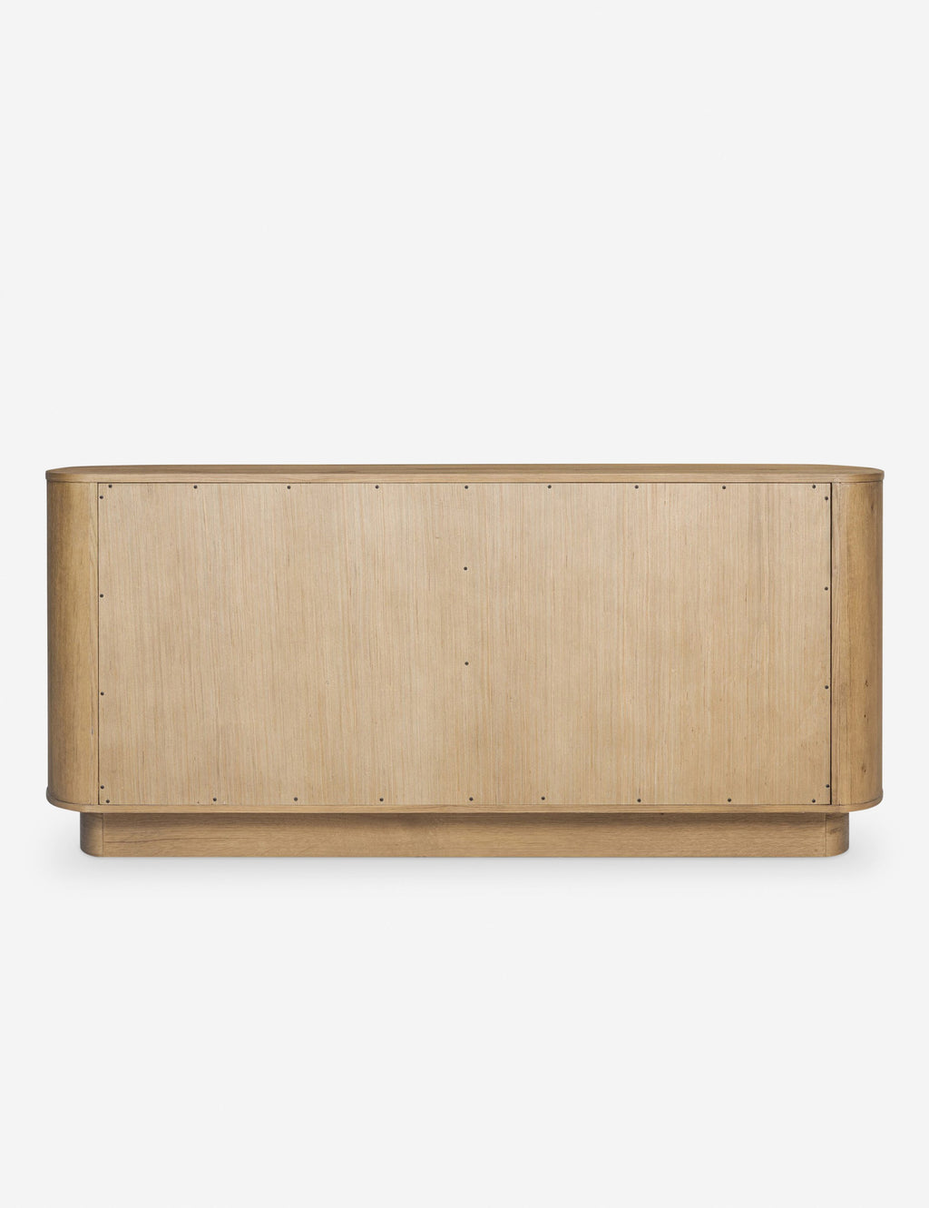 Commode - Les lignes douces de la commode se reflètent dans sa silhouette légèrement arrondie, offrant un design élégant avec un profil sculptural et raffiné.