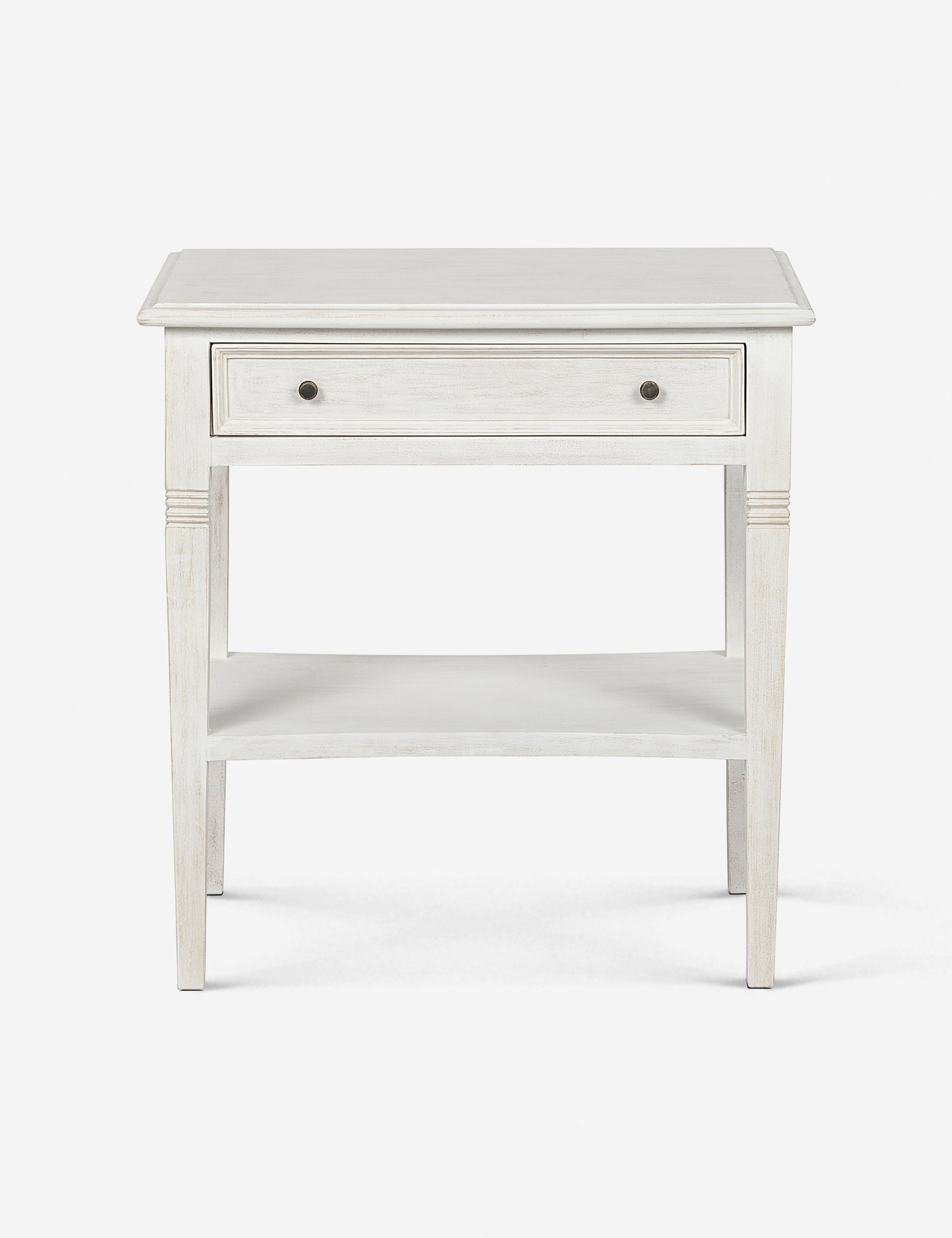 Table de chevet à tiroir – Ajoutez une touche de style rustique (et un peu d'espace de rangement supplémentaire) aux salons et aux chambres avec la table d'appoint