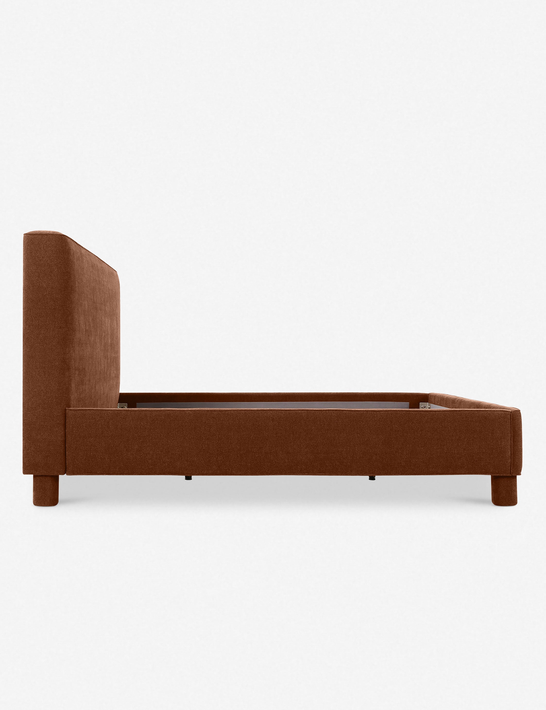 Lit plate-forme - Un caractère intemporel vous invite dans ce lit rembourré, doté d'une tête de lit moelleuse pour des moments de détente et de traverses douces qui ajoutent une
