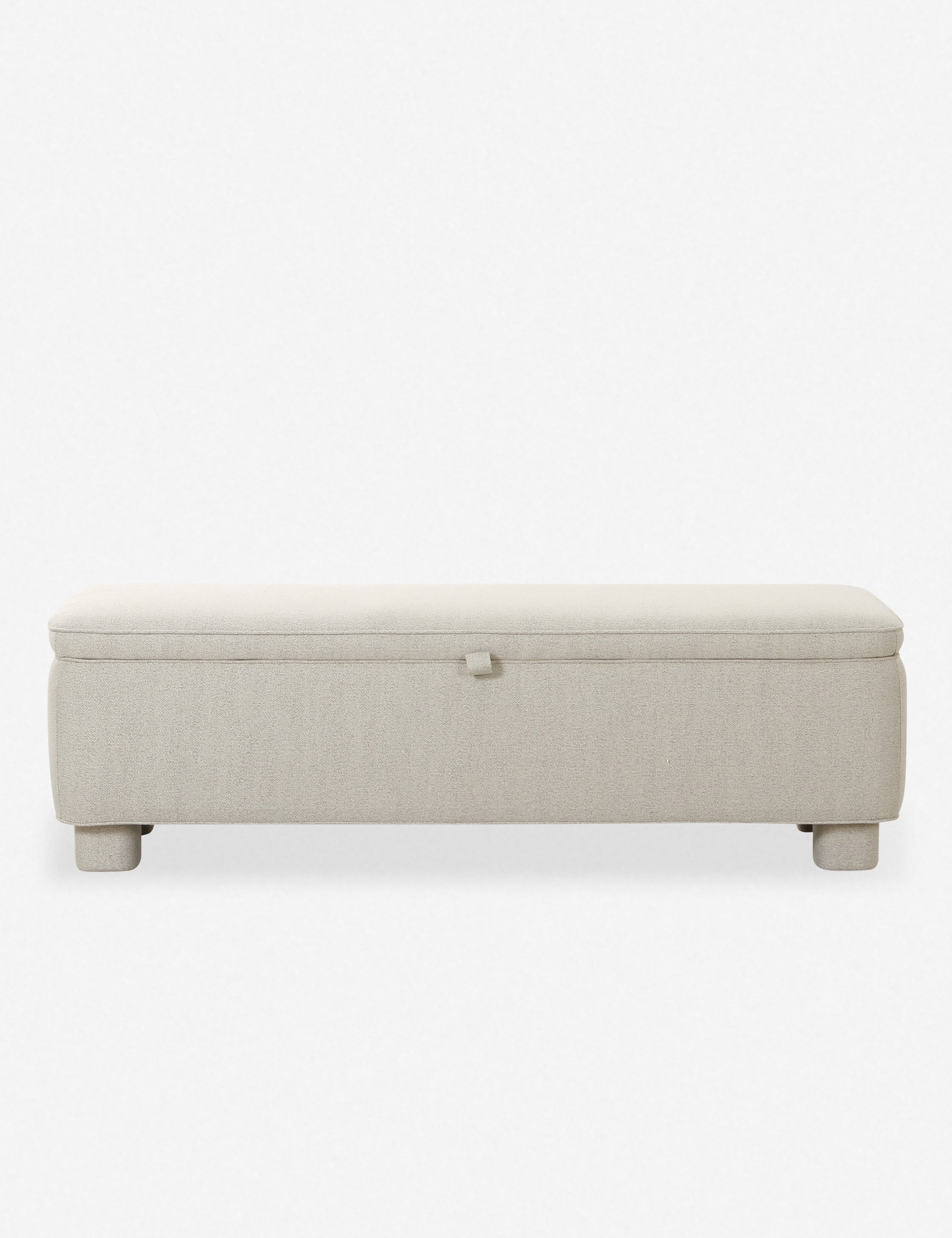 Banc - Ce banc tapissé, au caractère intemporel, est doté d'un espace de rangement intérieur pour le linge de maison, les oreillers et les couvertures
