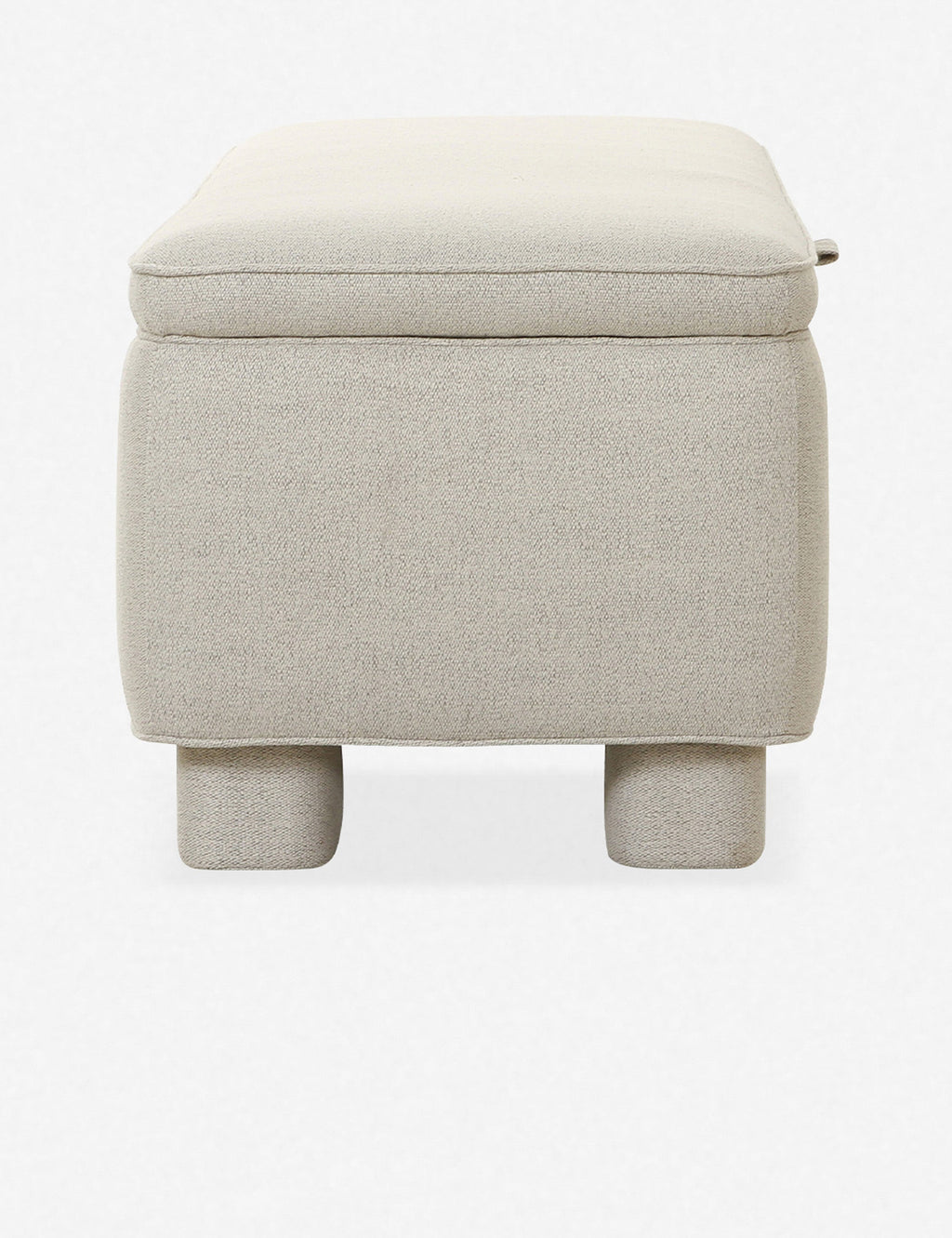Banc - Ce banc tapissé, au caractère intemporel, est doté d'un espace de rangement intérieur pour le linge de maison, les oreillers et les couvertures