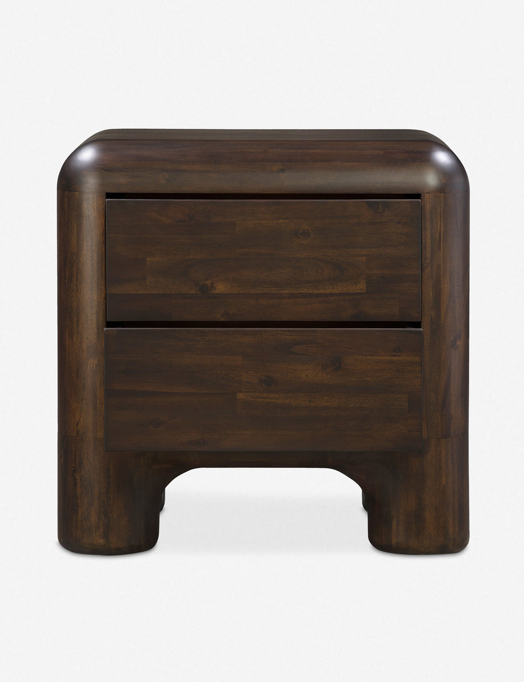 Table de chevet - Une silhouette audacieuse aux bords et aux coins arrondis insuffle un sentiment d'espièglerie et de sophistication à la table de chevet Bodnar.