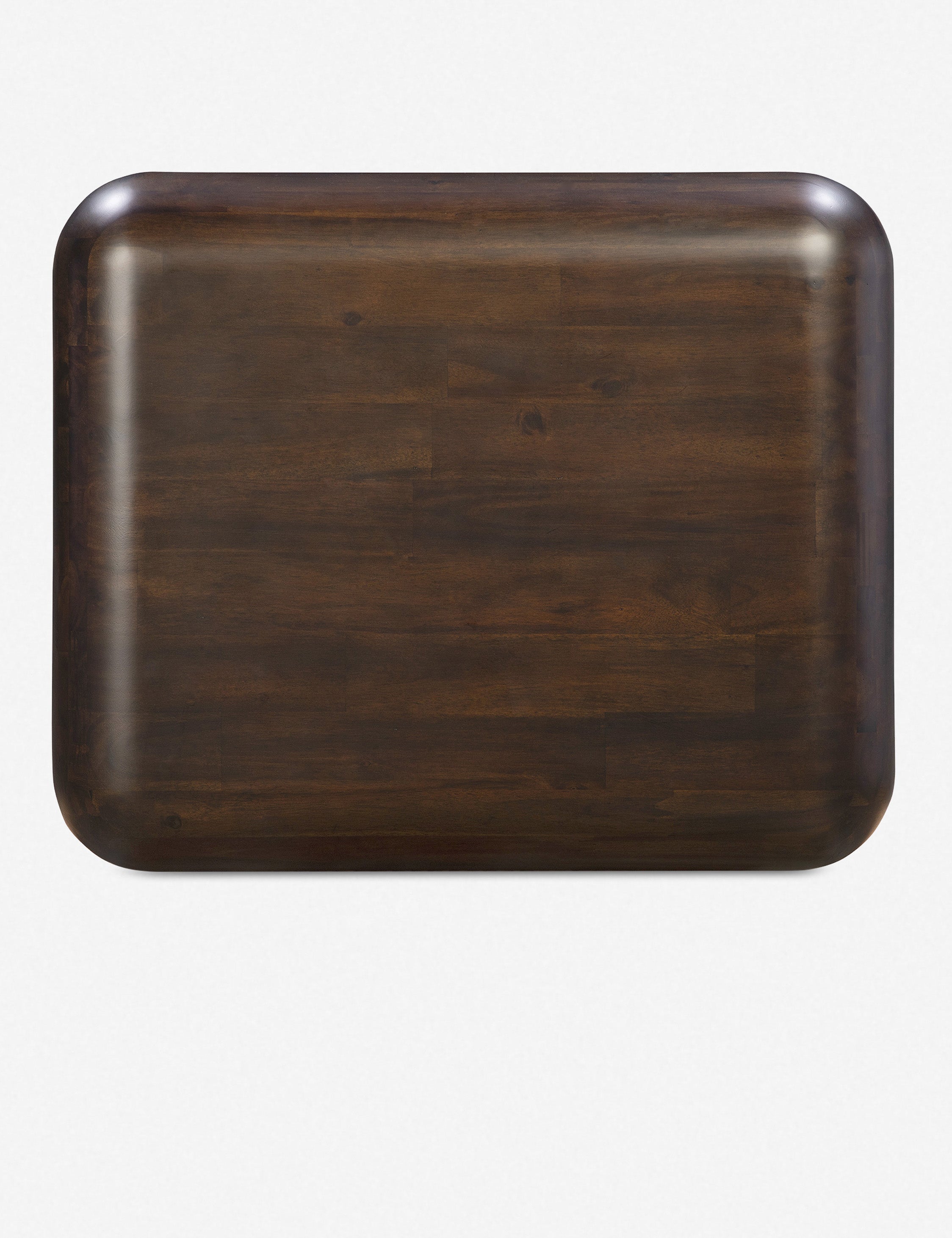 Table de chevet - Une silhouette audacieuse aux bords et aux coins arrondis insuffle un sentiment d'espièglerie et de sophistication à la table de chevet Bodnar.