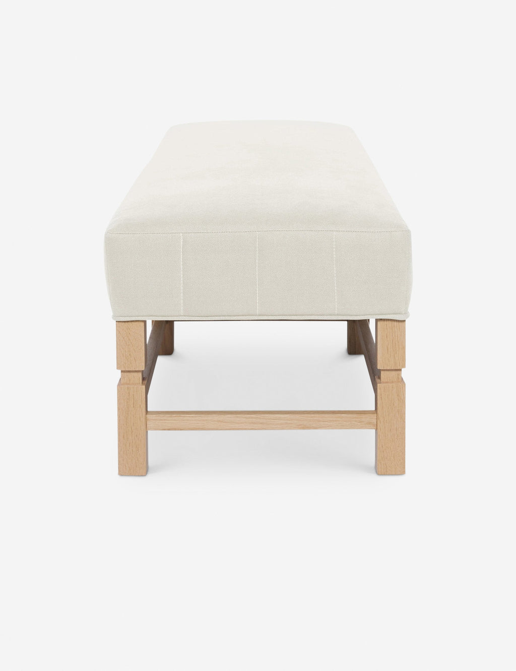 Banc – Alliant un style sur mesure à des matériaux classiques, ce banc rembourré est l'incarnation du confort intemporel.