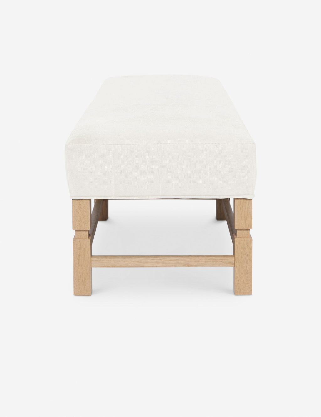 Banc – Alliant un style sur mesure à des matériaux classiques, ce banc rembourré est l'incarnation du confort intemporel.
