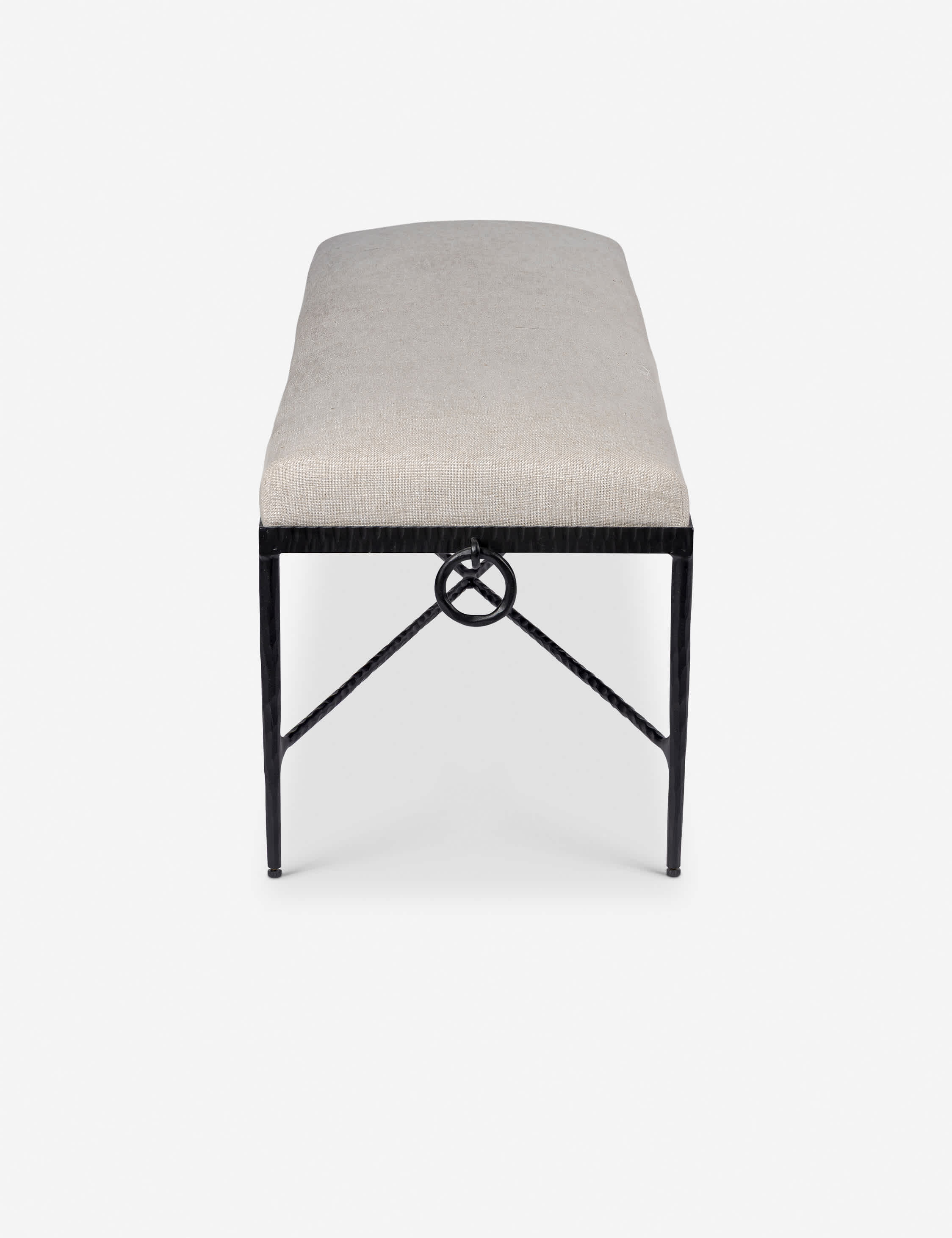 Banc - allie un design réfléchi à des matériaux durables, créant des pièces intentionnelles conçues pour embellir votre espace