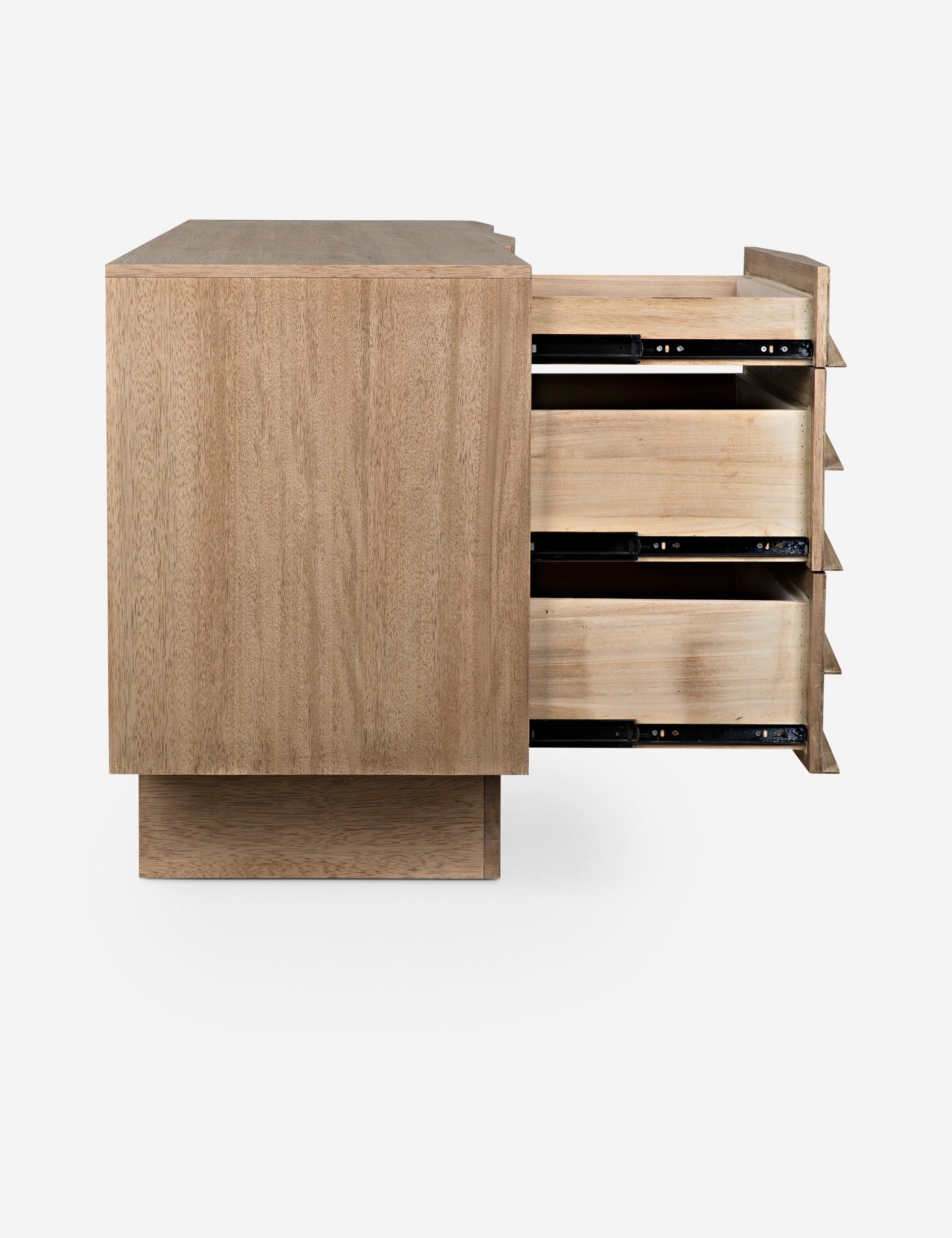 Commode - Donnez un peu plus de dimension à votre espace contemporain avec cette commode en bois