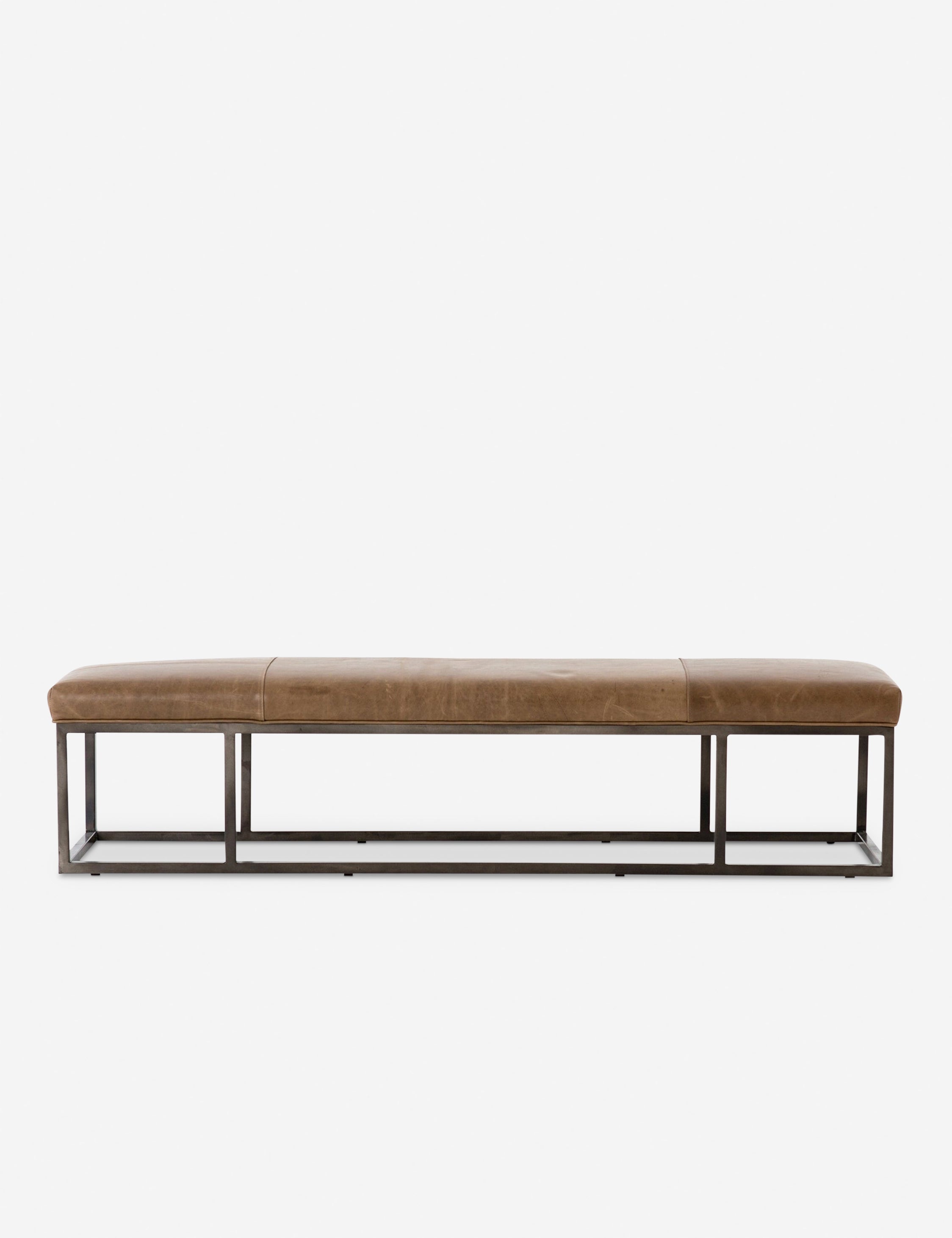 Banc en cuir - Une pièce moderne qui s'intègre à diverses esthétiques, ce banc rembourré en cuir peut être agencé dans des entrées de style industriel