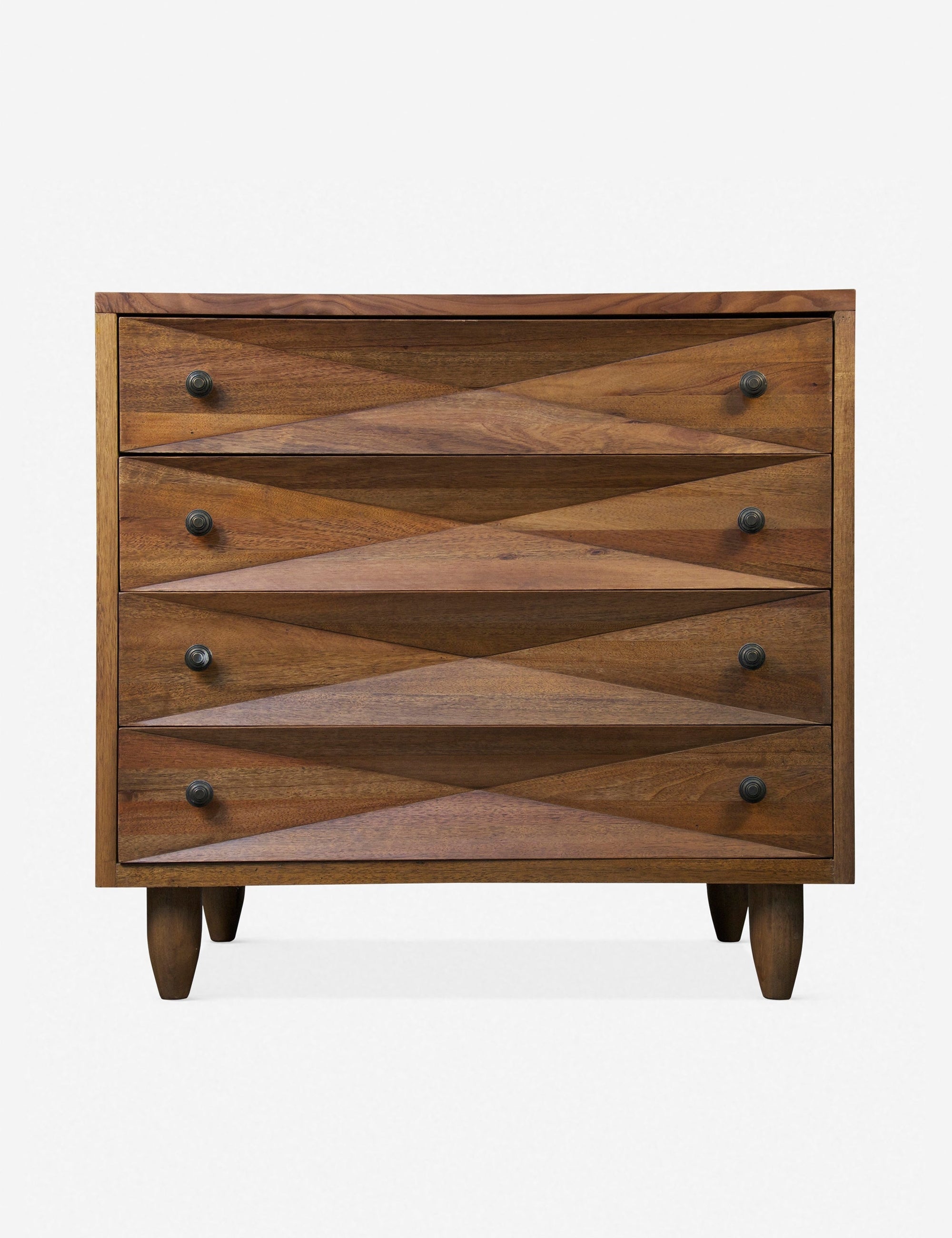 Commode à 4 tiroirs - Notre commode à quatre tiroirs s'intègre parfaitement aux intérieurs de chambre modernes, ou même bohèmes, grâce à ses motifs géométriques accrocheurs