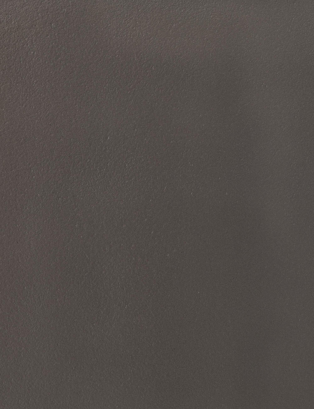 Commode - Améliorez votre chambre avec cette commode élégante et abordable, dotée d'une structure laquée grise contrastant avec six tiroirs en chêne fumé