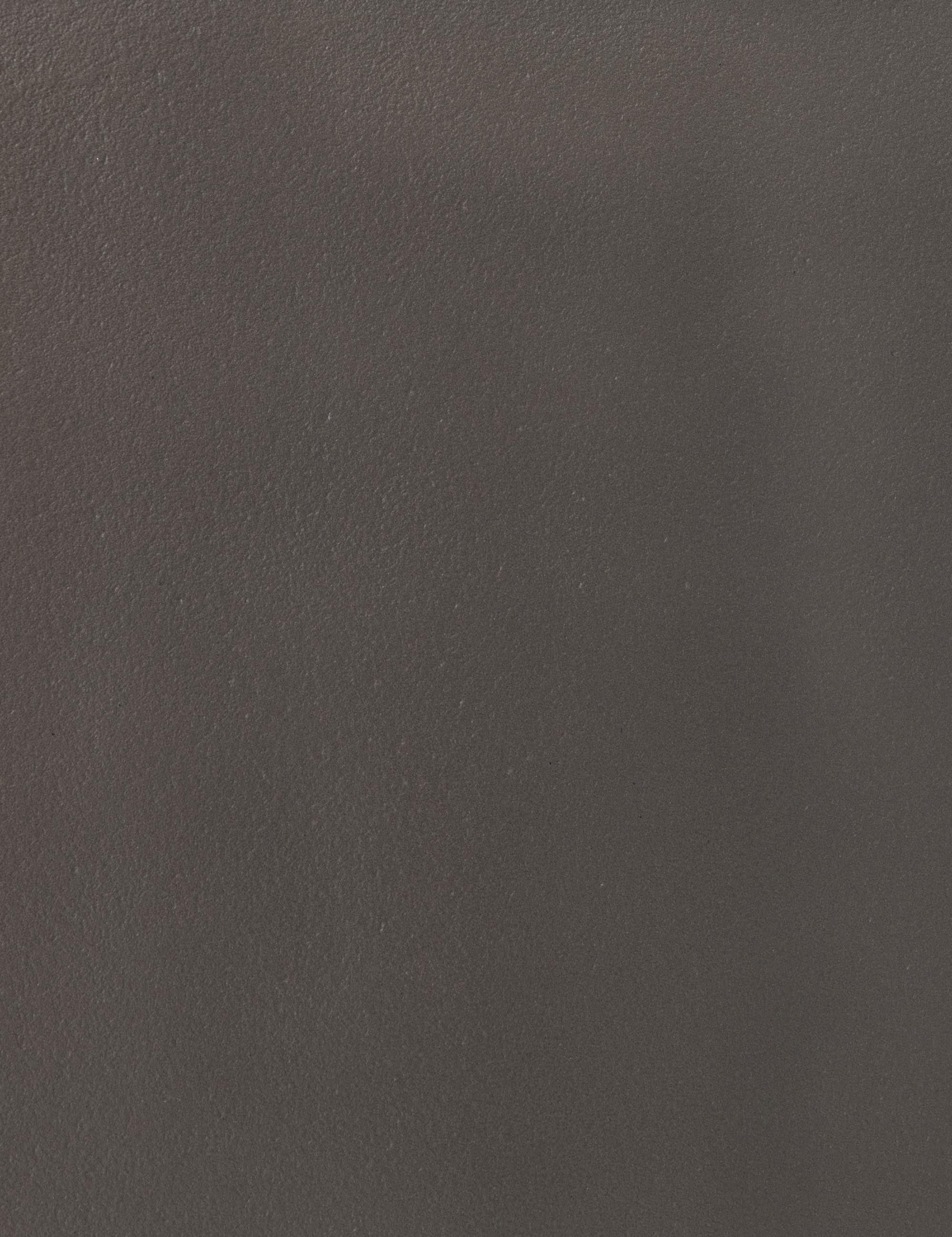 Commode - Améliorez votre chambre avec cette commode élégante et abordable, dotée d'une structure laquée grise contrastant avec six tiroirs en chêne fumé