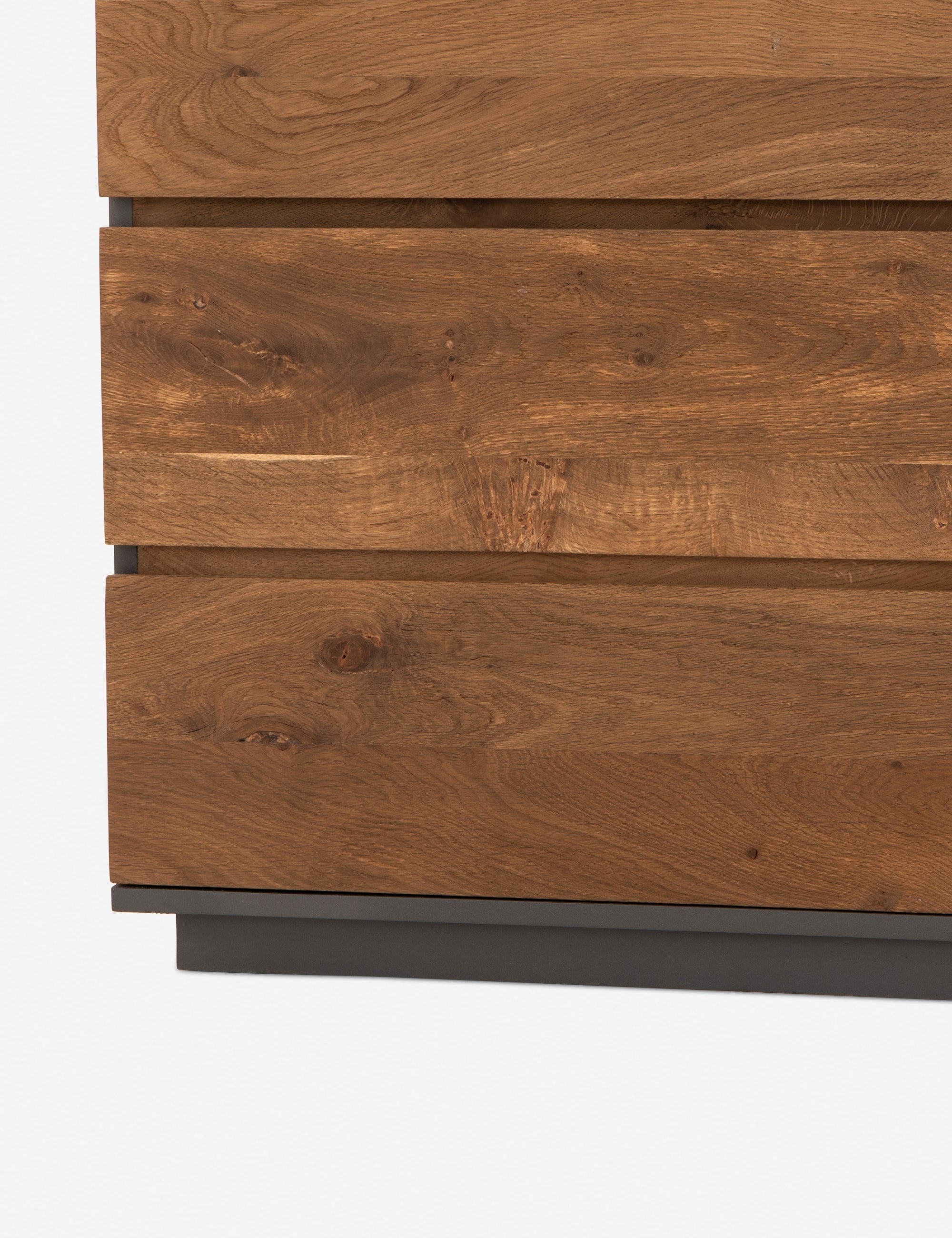 Commode - Améliorez votre chambre avec cette commode élégante et abordable, dotée d'une structure laquée grise contrastant avec six tiroirs en chêne fumé