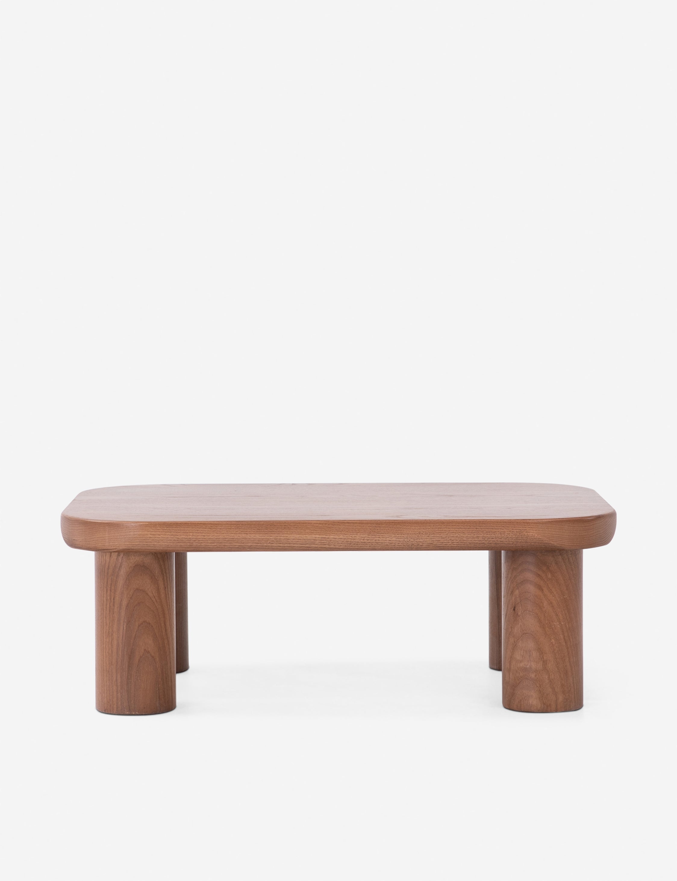 Table de chevet - Un studio de design de mobilier cherche à créer des espaces ouverts et naturels avec sa ligne de mobilier minimaliste