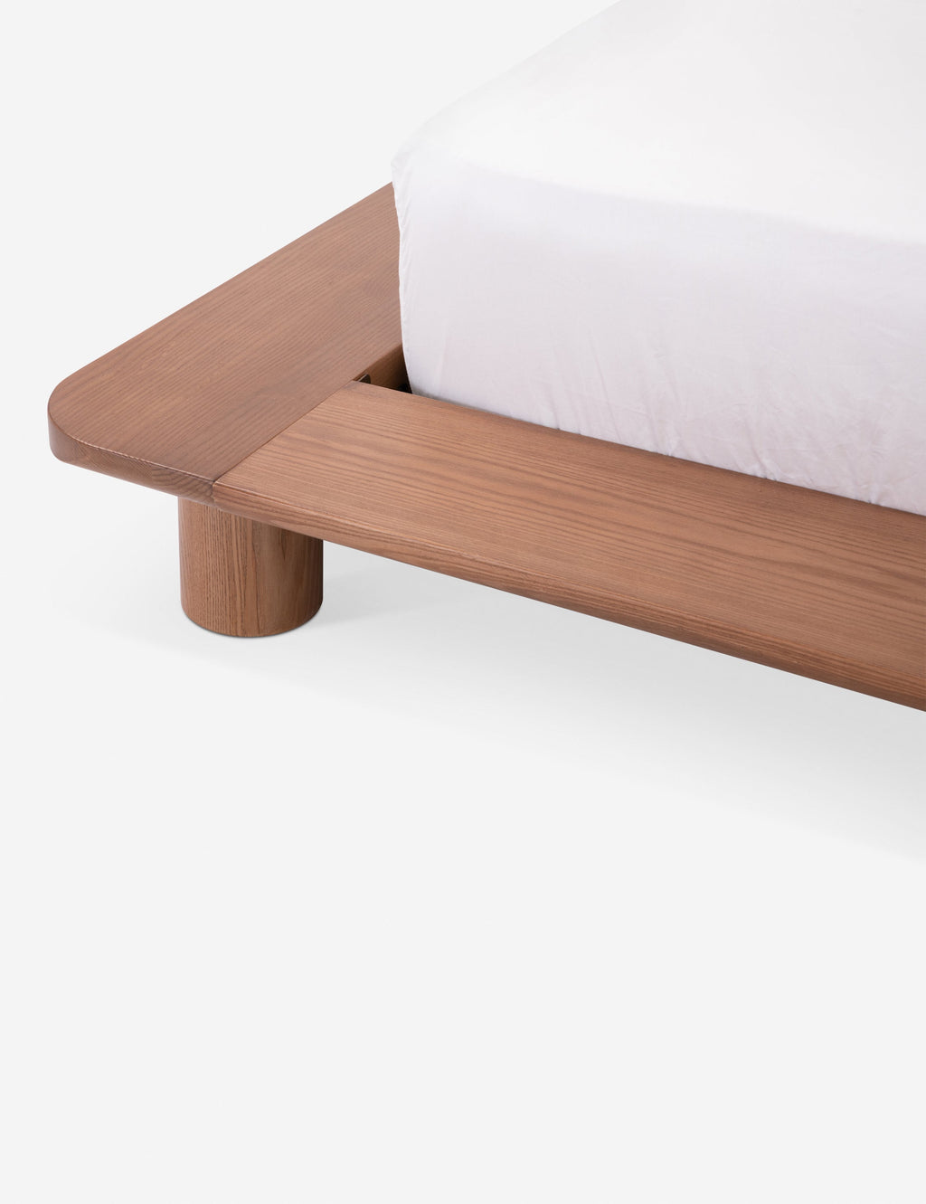 Lit Plateforme - Le studio de design de meubles cherche à créer des espaces ouverts et naturels avec sa ligne de mobilier minimaliste