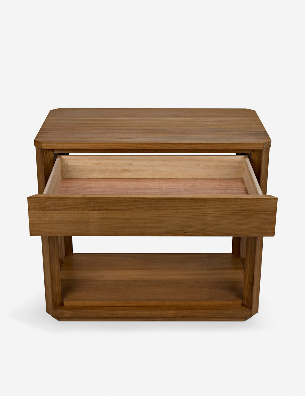 Table de chevet - Des détails d'inspiration mid-century, comme une base surélevée et des bords subtilement arrondis, distinguent notre table de chevet