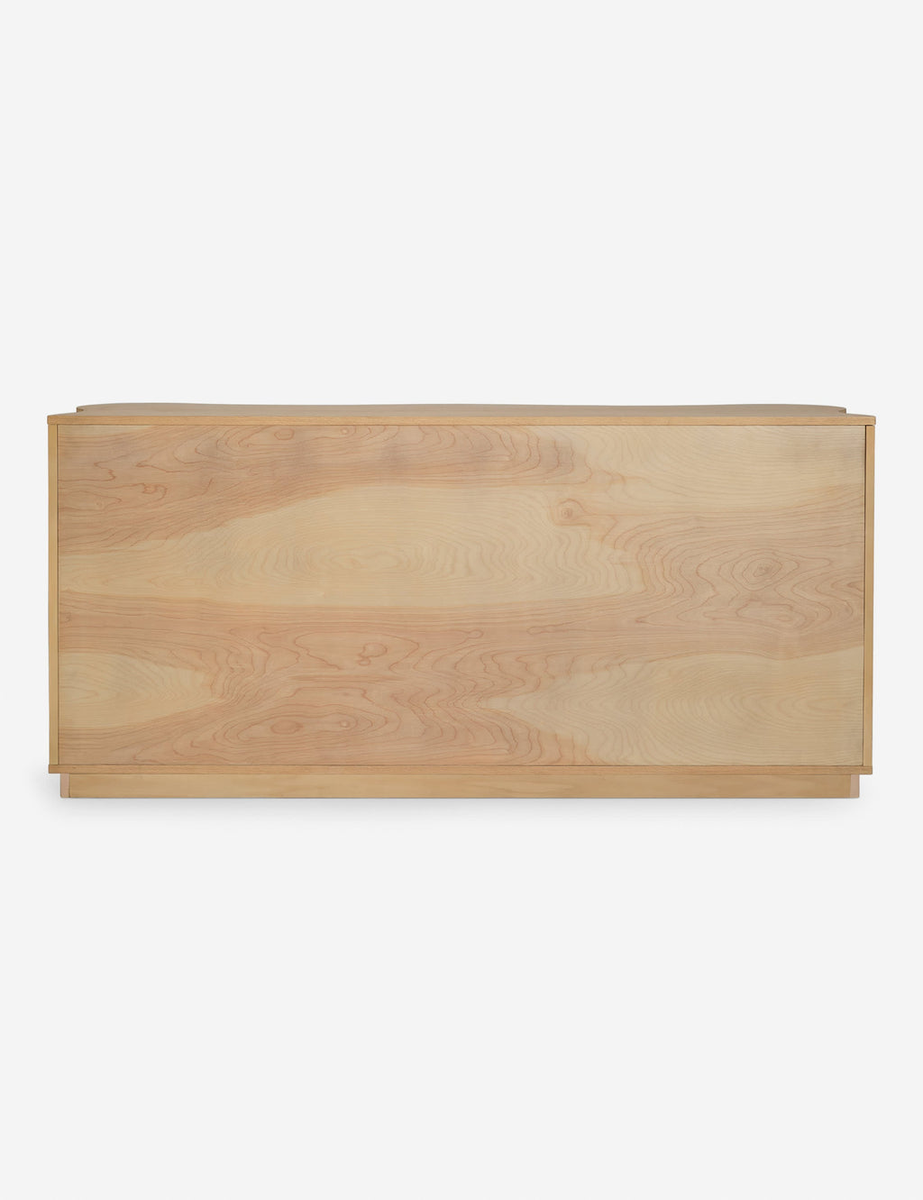 Dresser – Célébrée pour ses céramiques et ses designs audacieux, apporte son sens du raffinement et une touche d'espièglerie à une