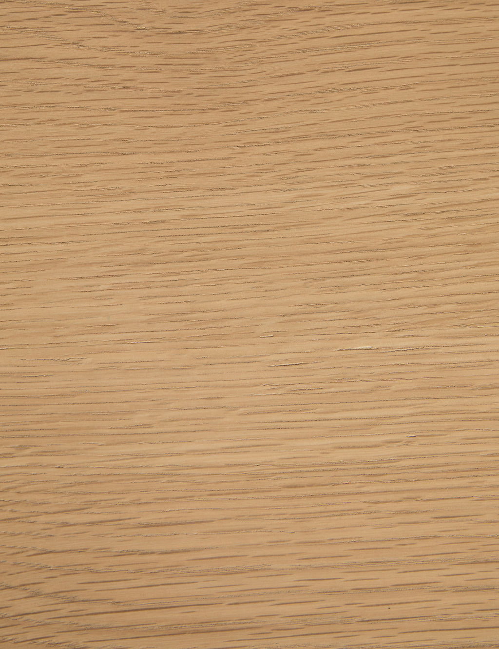 Dresser – Célébrée pour ses céramiques et ses designs audacieux, apporte son sens du raffinement et une touche d'espièglerie à une