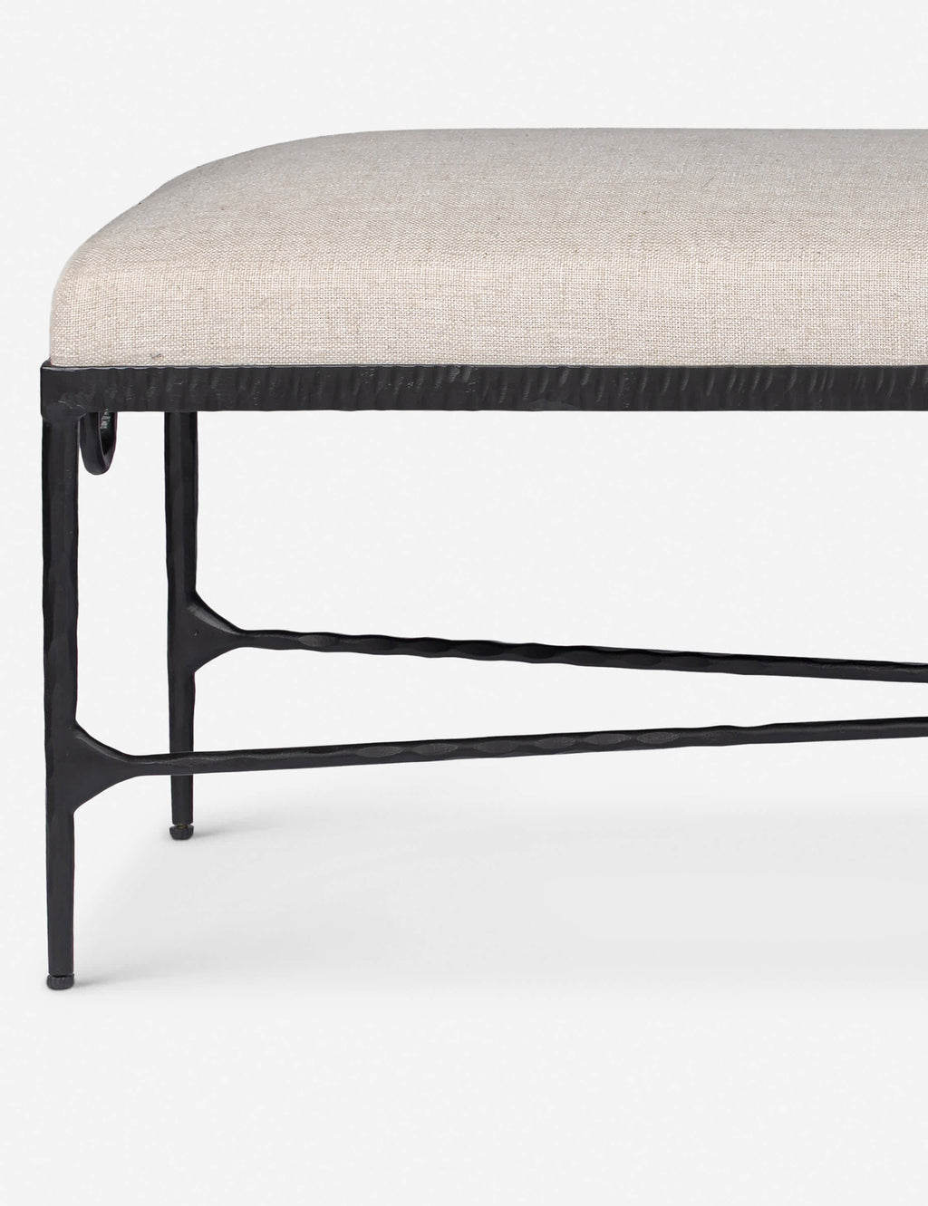 Banc - allie un design réfléchi à des matériaux durables, créant des pièces intentionnelles conçues pour embellir votre espace